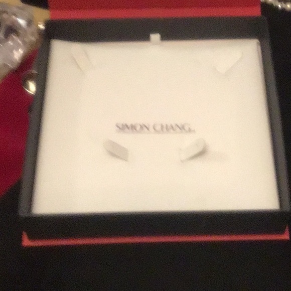 Simon Chang giftbox included necklace/earrings set - Picture 6 of 7